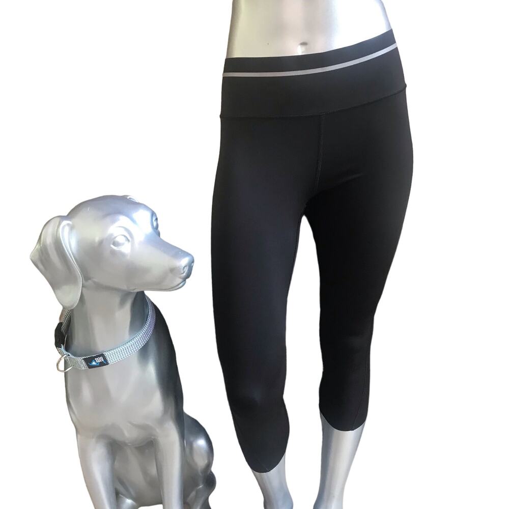 Athleta Cropped Yoga Black Leggings Women’s Size Medium